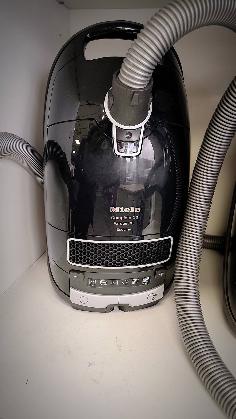 Aspirateur traineau MIELE